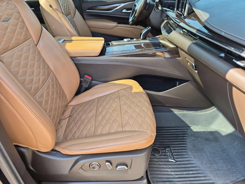 Thumbnail: 2021 Cadillac Escalade - 27