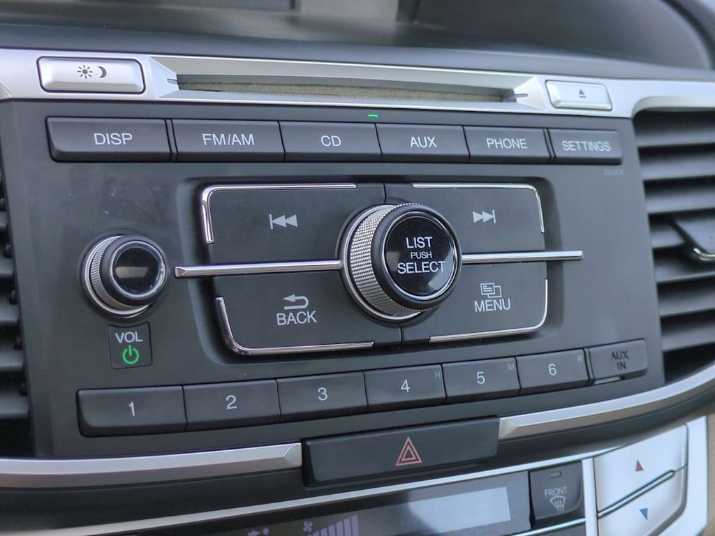 Thumbnail: 2015 Honda Accord - 28