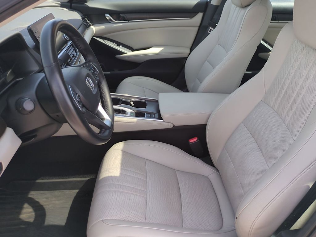 Thumbnail: 2019 Honda Accord - 10