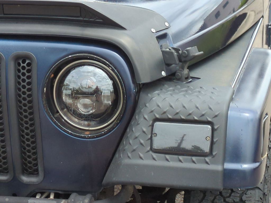 Thumbnail: 2003 Jeep Wrangler - 21