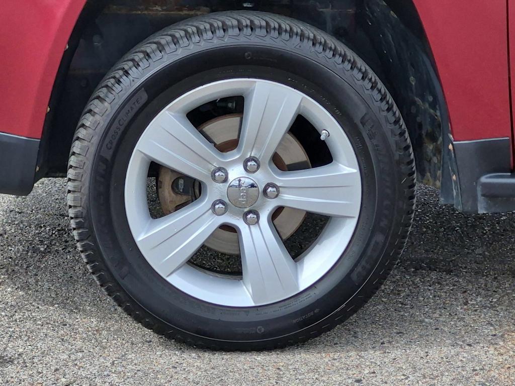Thumbnail: 2011 Jeep Compass - 8