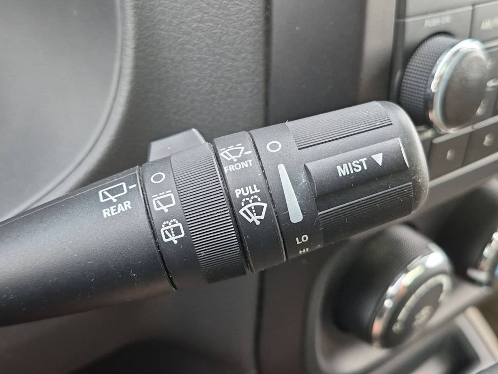 Thumbnail: 2011 Jeep Compass - 14