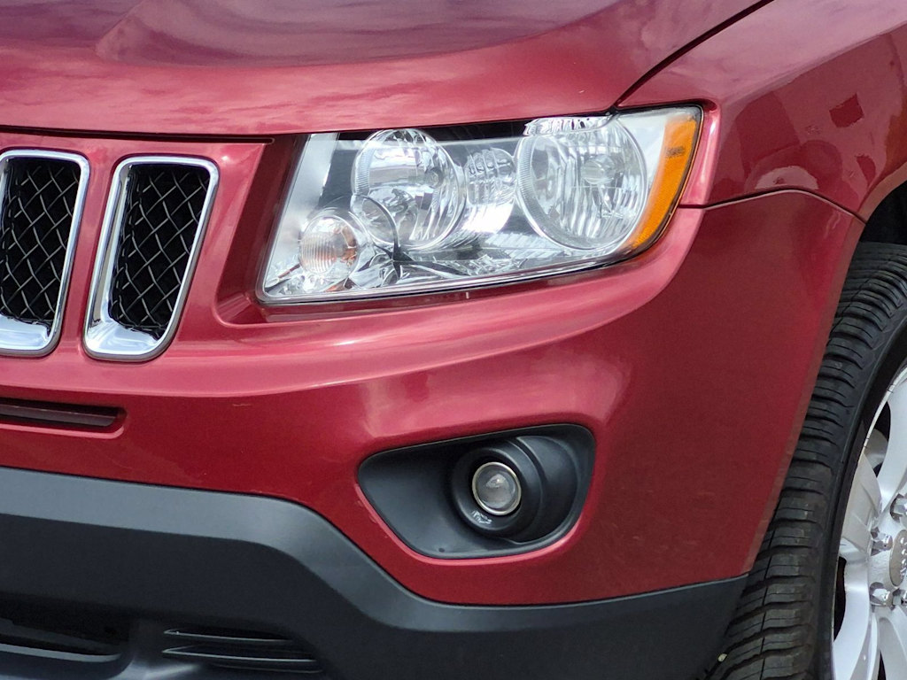Thumbnail: 2011 Jeep Compass - 22