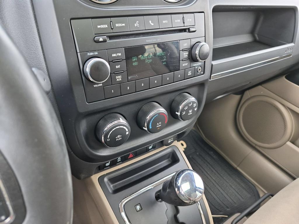 Thumbnail: 2011 Jeep Compass - 30