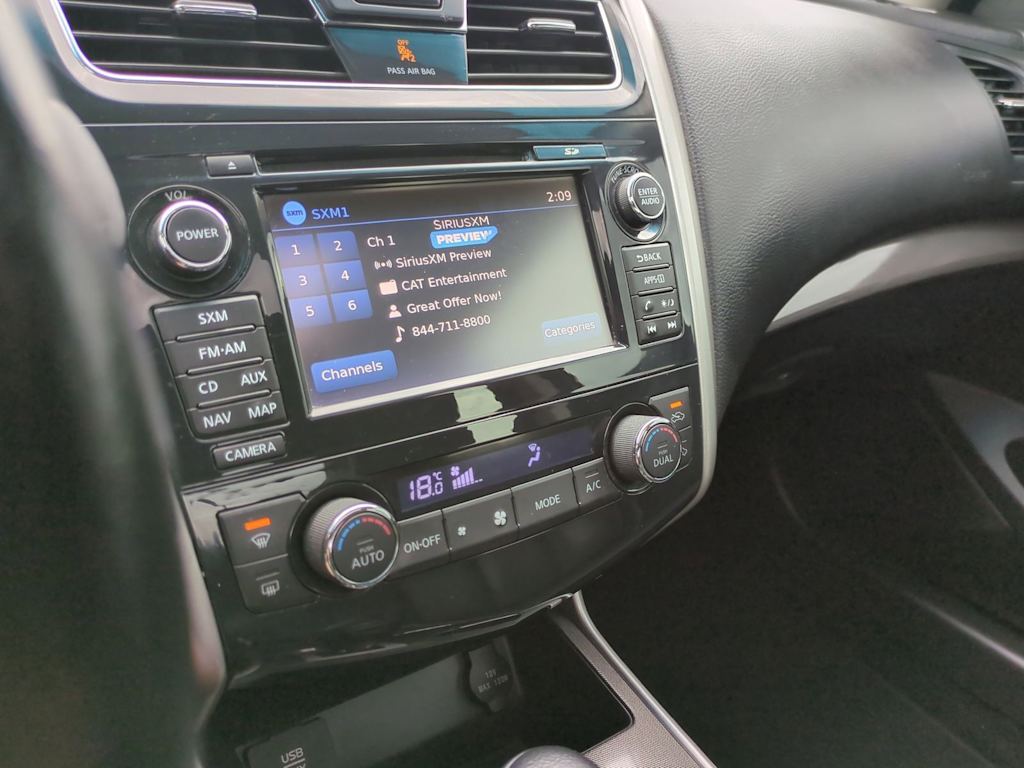 Thumbnail: 2015 Nissan Altima - 12