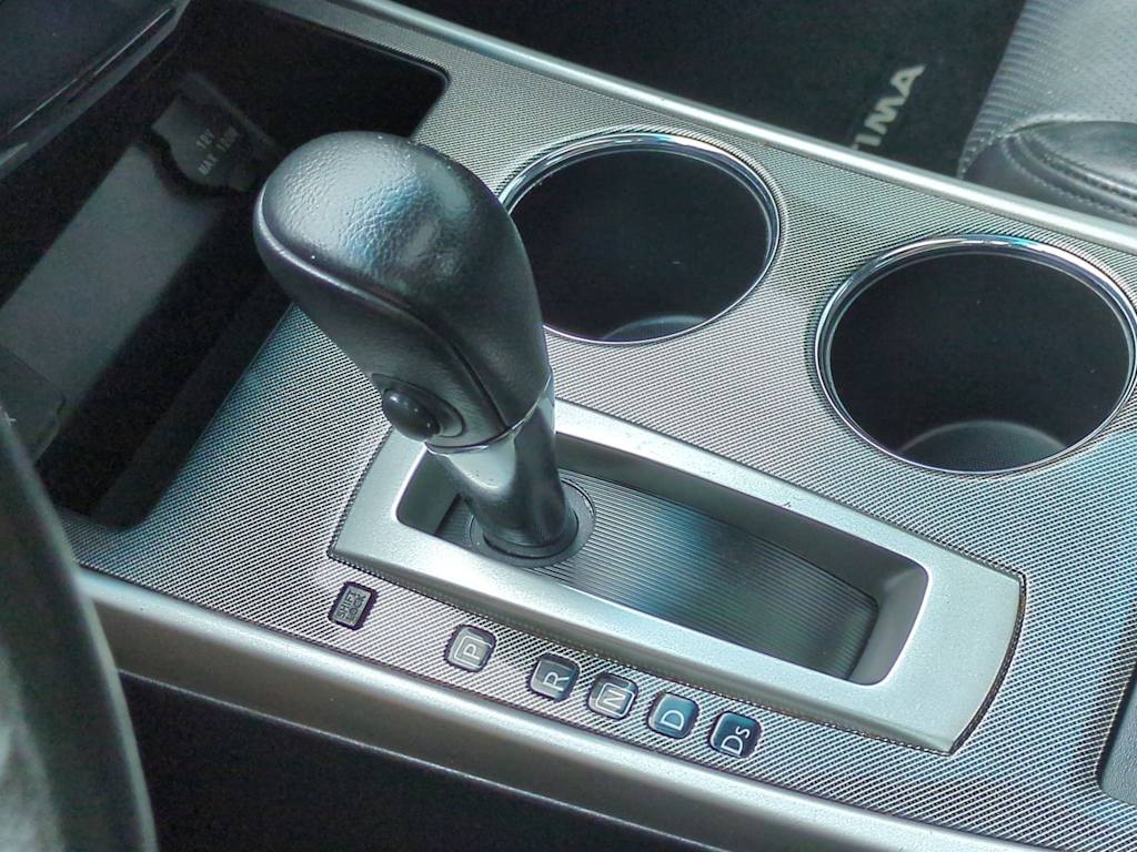 Thumbnail: 2015 Nissan Altima - 13