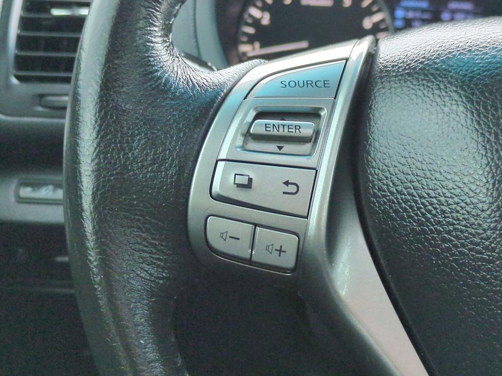 Thumbnail: 2015 Nissan Altima - 31