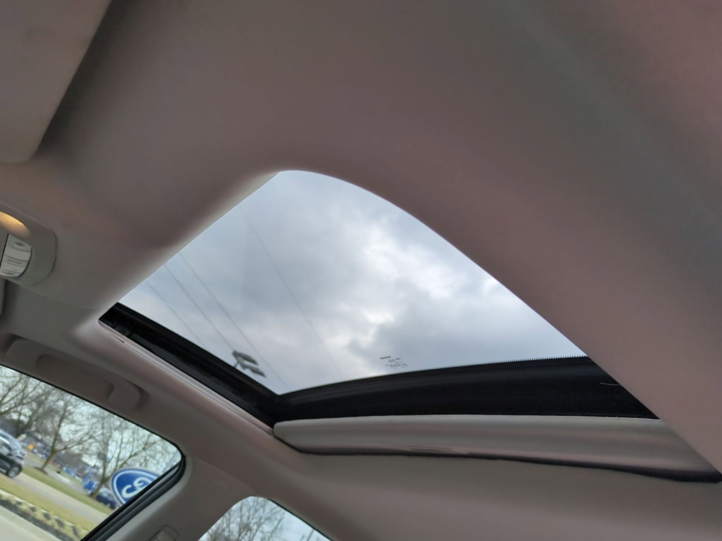 Thumbnail: 2015 Nissan Altima - 27