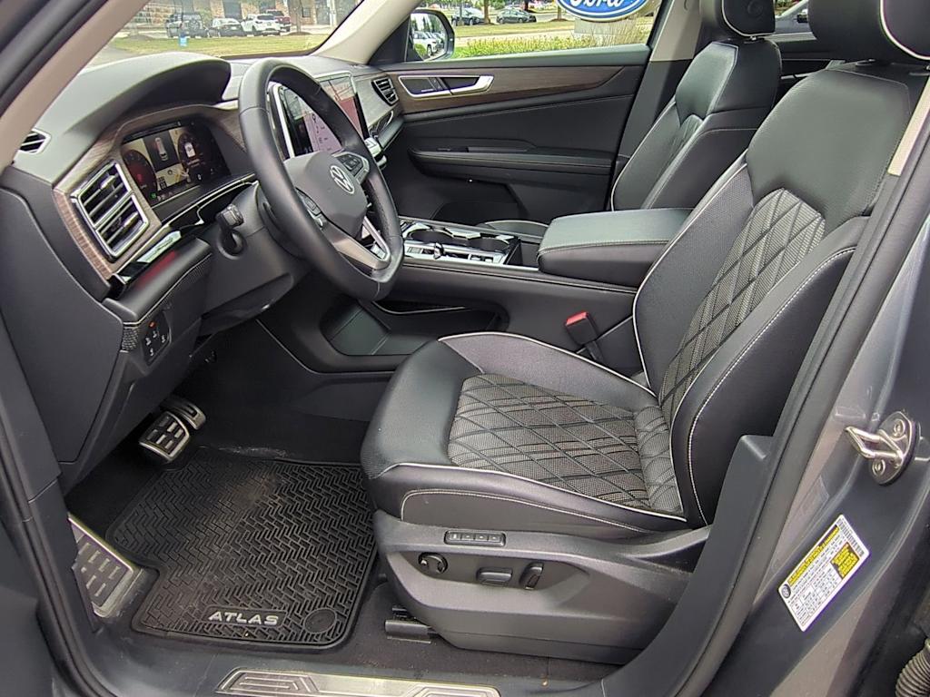 Thumbnail: 2024 Volkswagen Atlas - 10