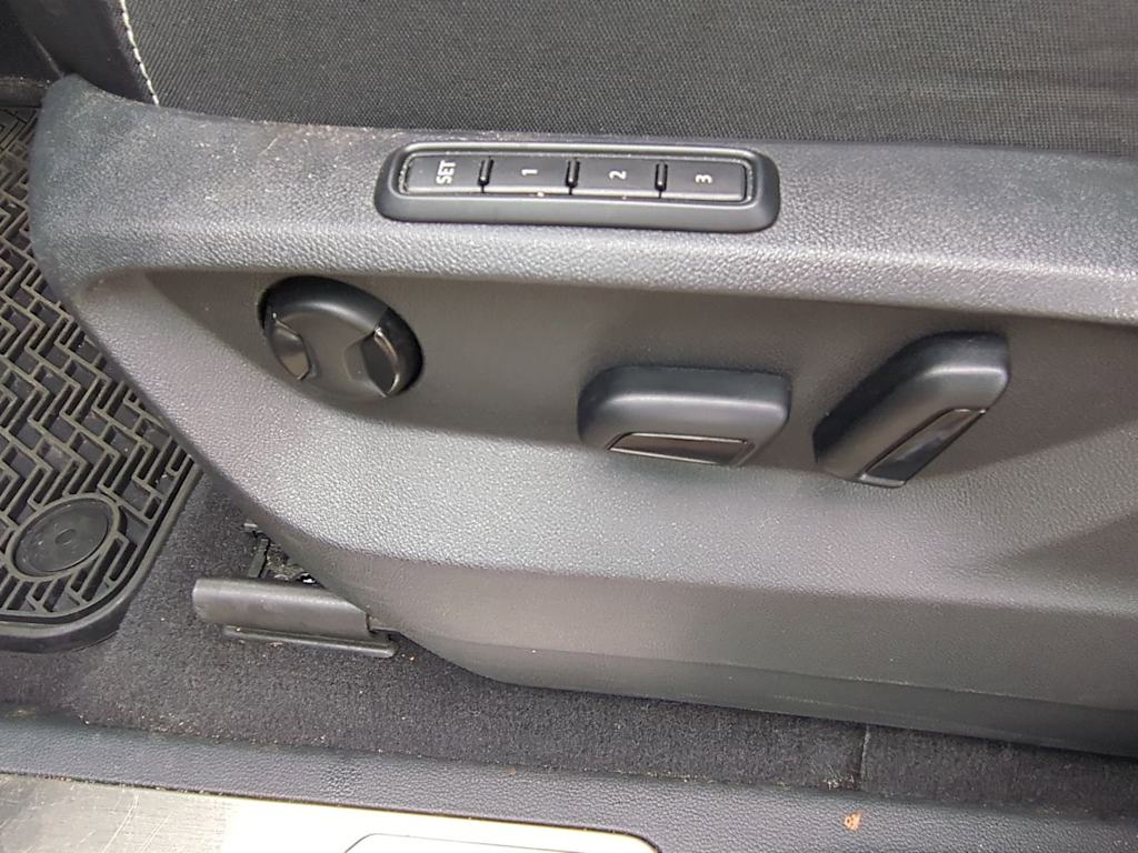 Thumbnail: 2024 Volkswagen Atlas - 25