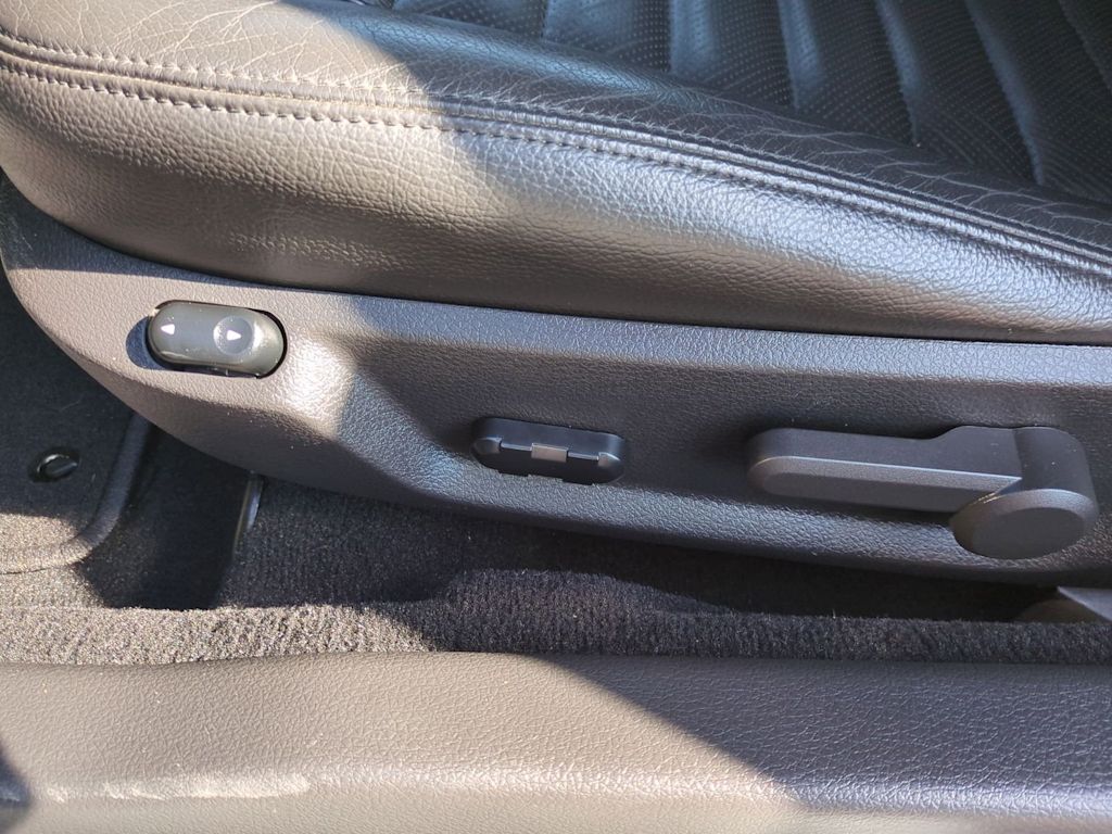 Thumbnail: 2008 Ford Mustang - 24