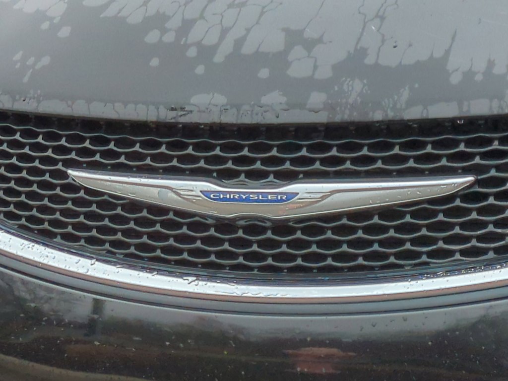 Thumbnail: 2018 Chrysler Pacifica - 6