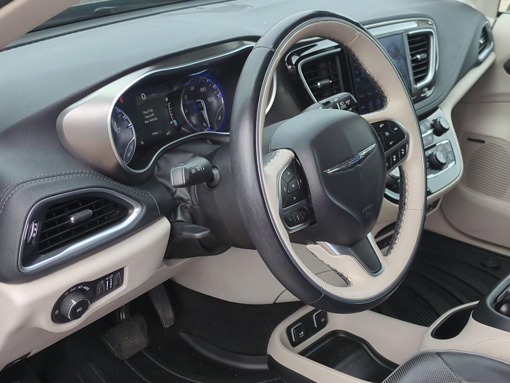 Thumbnail: 2018 Chrysler Pacifica - 2