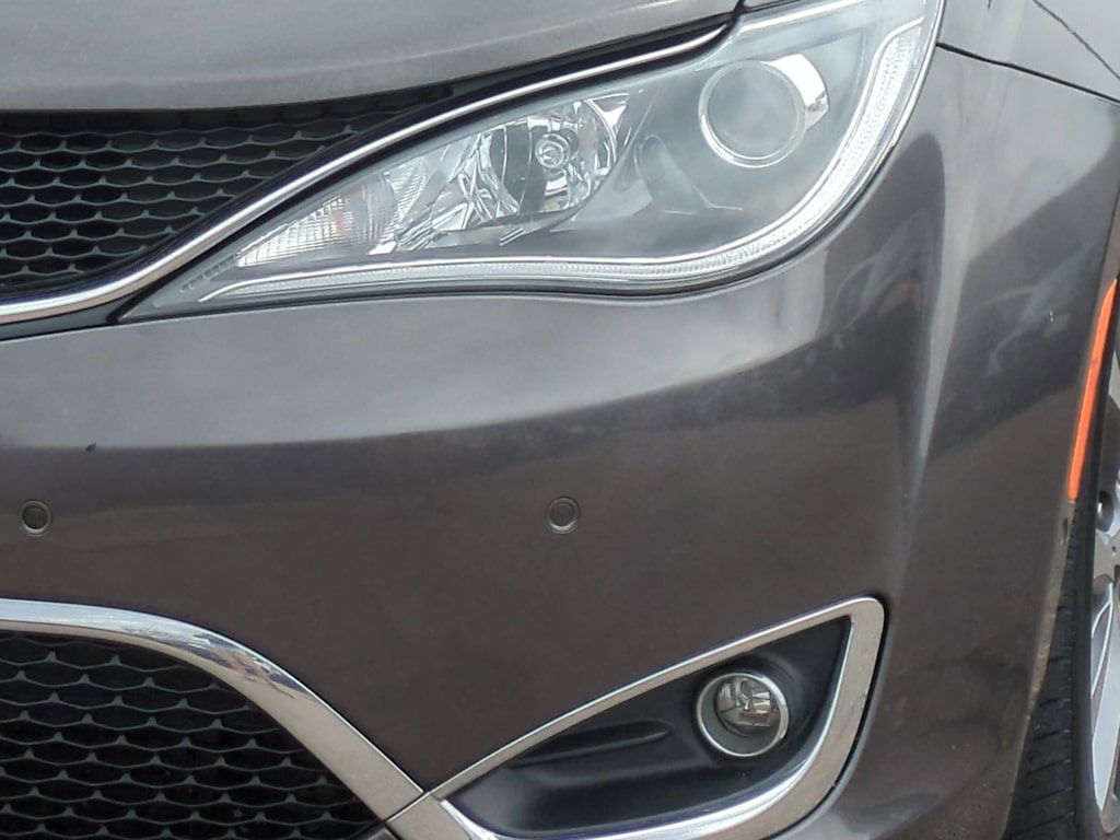 Thumbnail: 2018 Chrysler Pacifica - 22