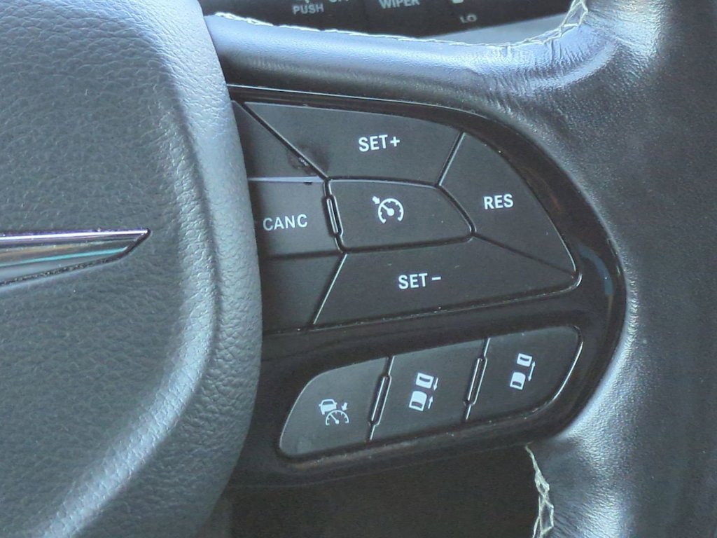Thumbnail: 2021 Chrysler Pacifica - 29