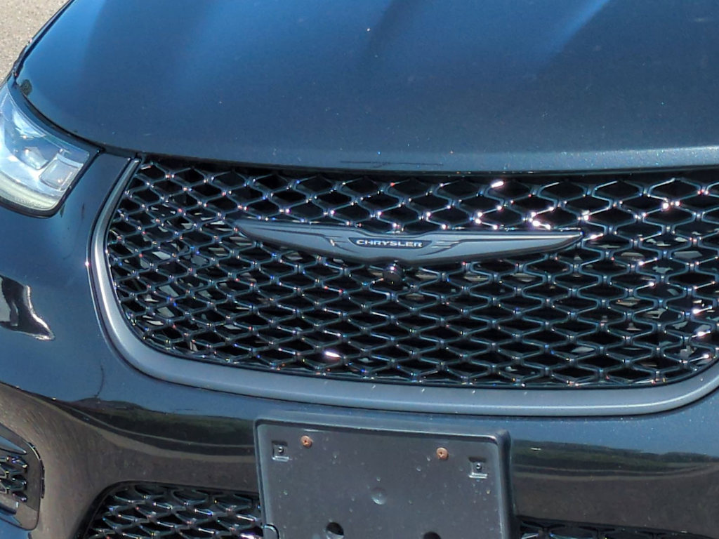Thumbnail: 2021 Chrysler Pacifica - 7
