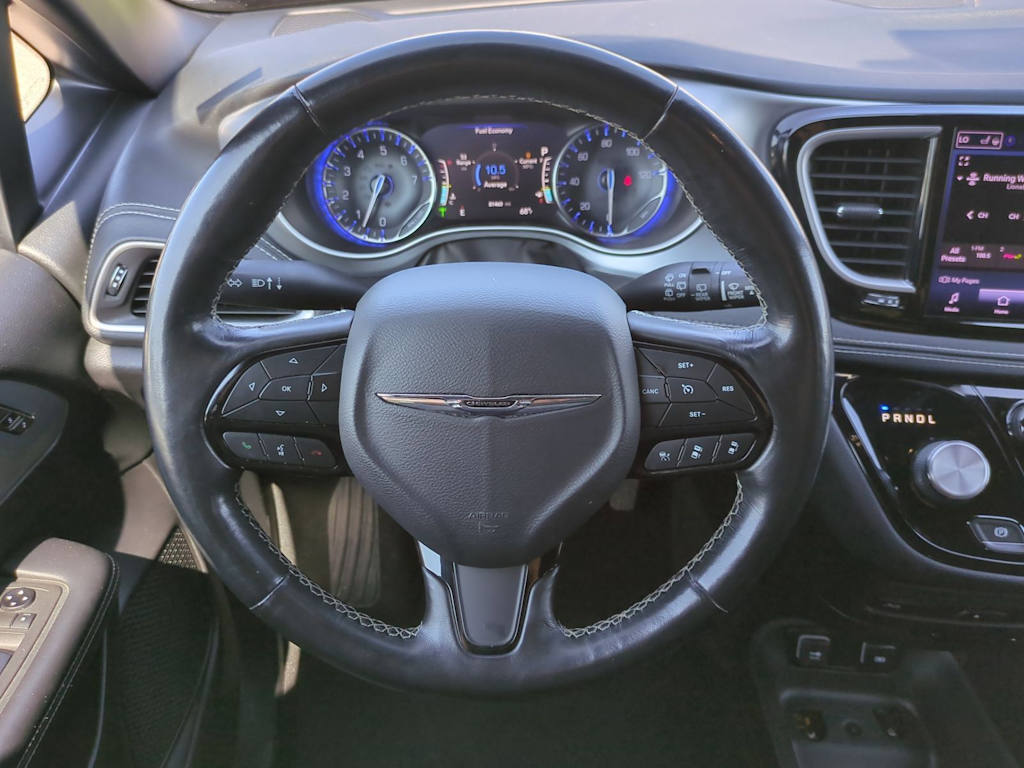 Thumbnail: 2021 Chrysler Pacifica - 13
