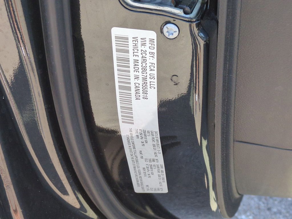 Thumbnail: 2021 Chrysler Pacifica - 18