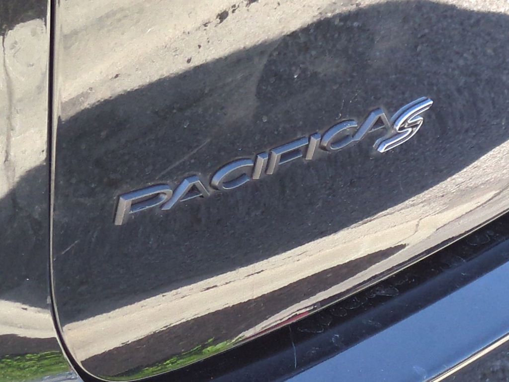Thumbnail: 2021 Chrysler Pacifica - 24