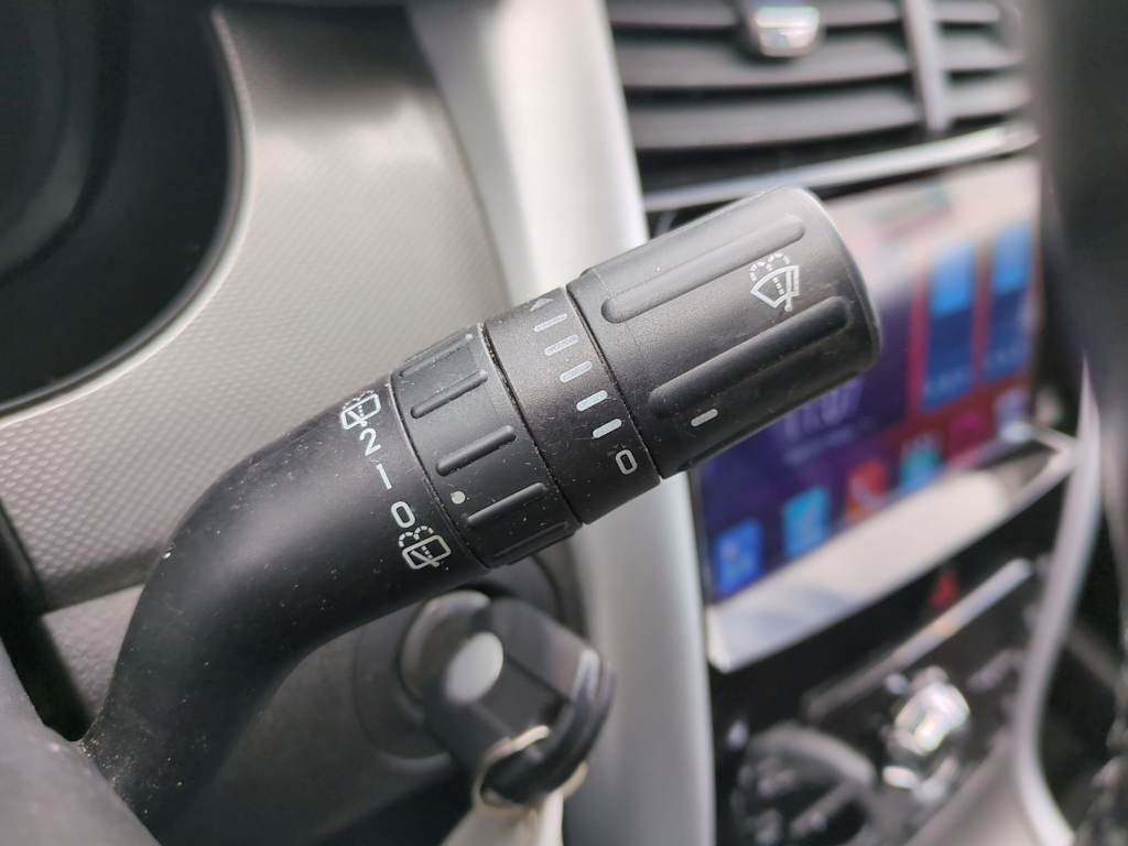 Thumbnail: 2013 Ford Edge - 28