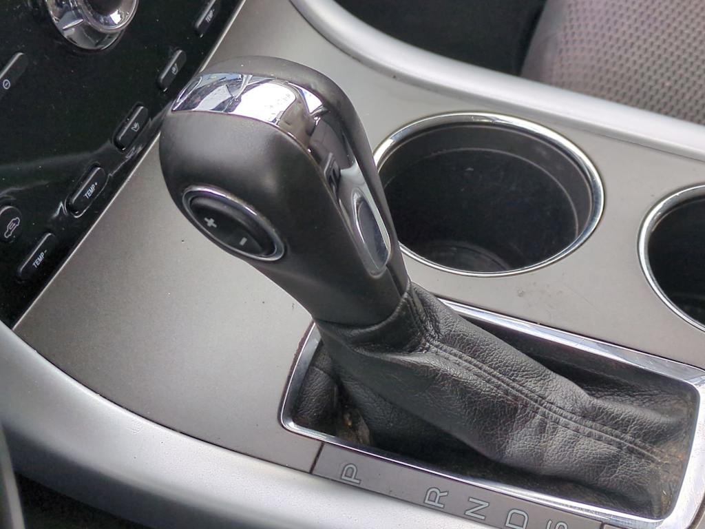 Thumbnail: 2013 Ford Edge - 32