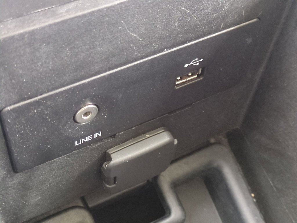 Thumbnail: 2013 Ford Edge - 31