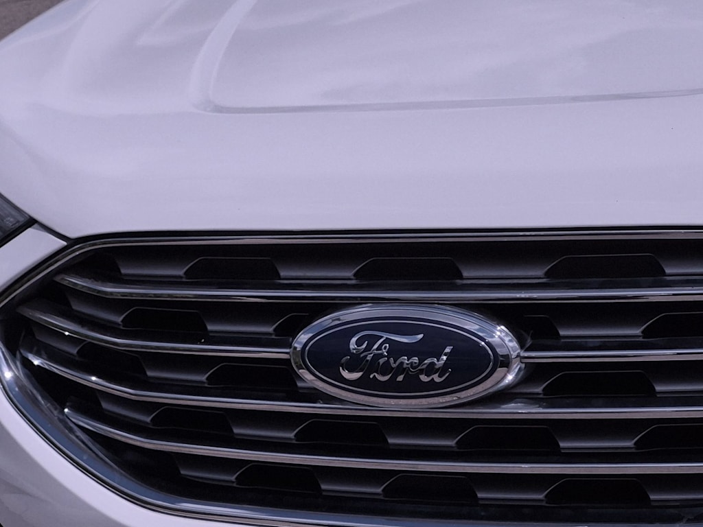 Thumbnail: 2019 Ford Edge - 6