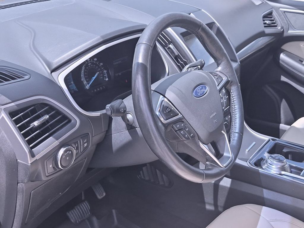 Thumbnail: 2019 Ford Edge - 2