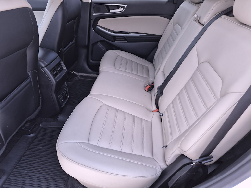 Thumbnail: 2019 Ford Edge - 26