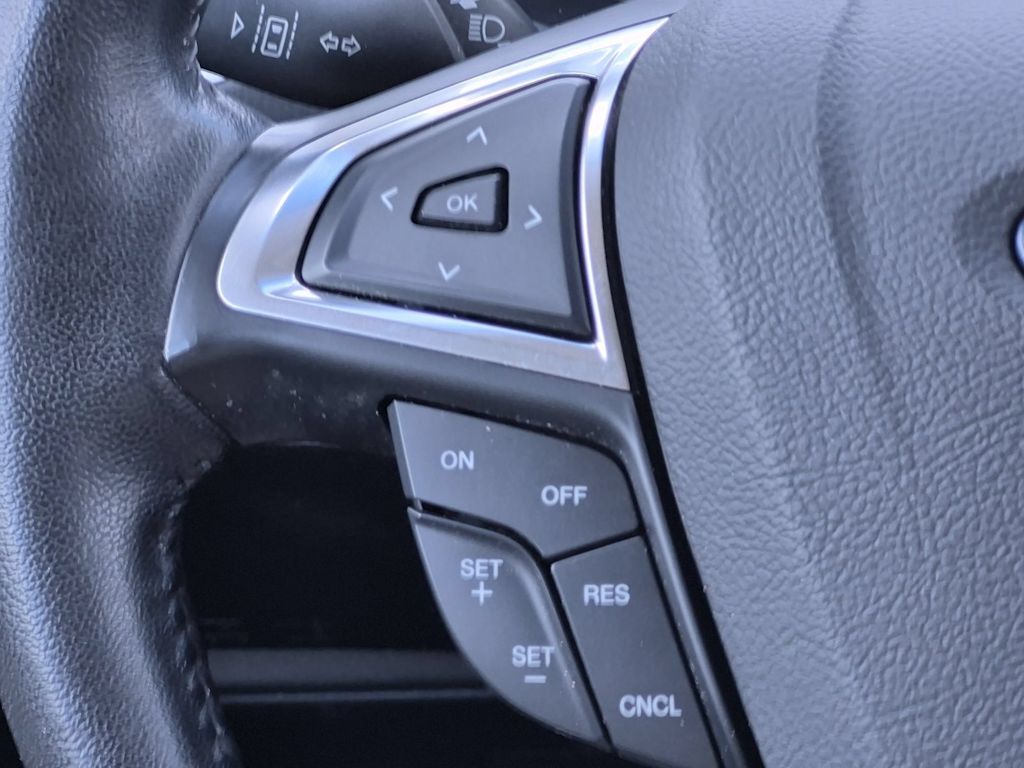 Thumbnail: 2019 Ford Edge - 28