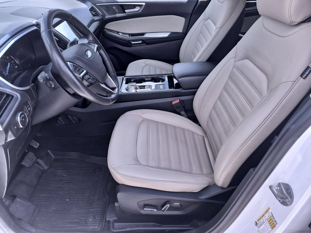 Thumbnail: 2019 Ford Edge - 9