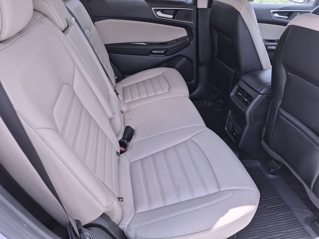 Thumbnail: 2019 Ford Edge - 27
