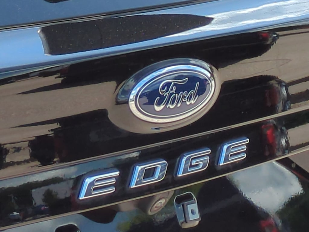 Thumbnail: 2024 Ford Edge - 25