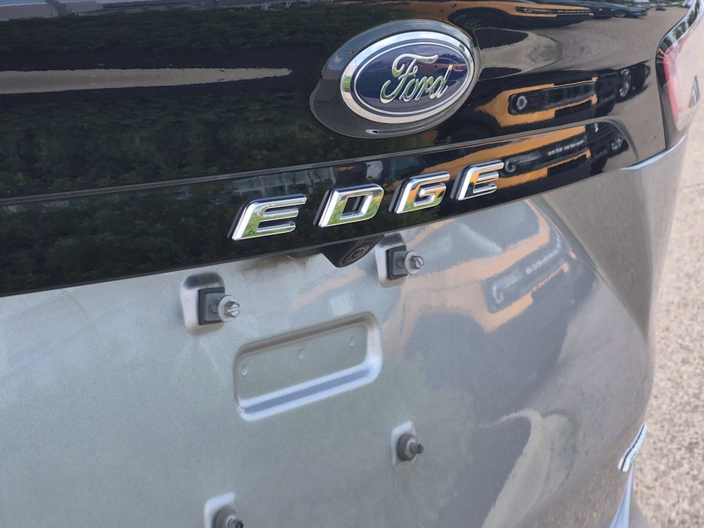 Thumbnail: 2024 Ford Edge - 25