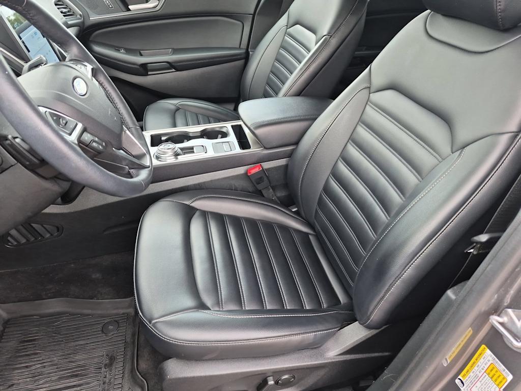 Thumbnail: 2024 Ford Edge - 10