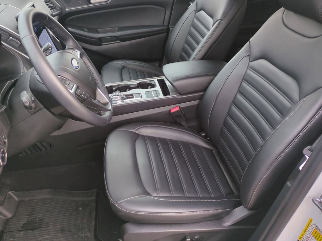 Thumbnail: 2023 Ford Edge - 10