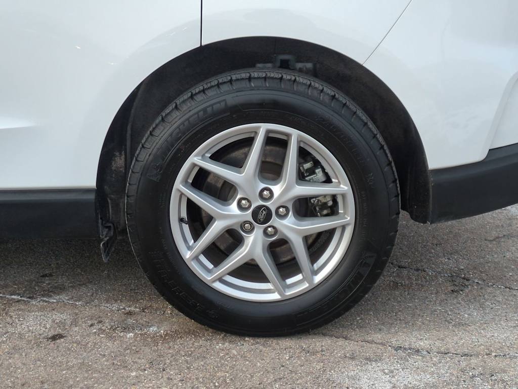 Thumbnail: 2023 Ford Edge - 8