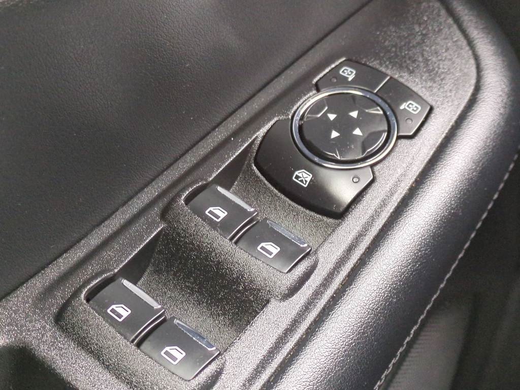 Thumbnail: 2023 Ford Edge - 32