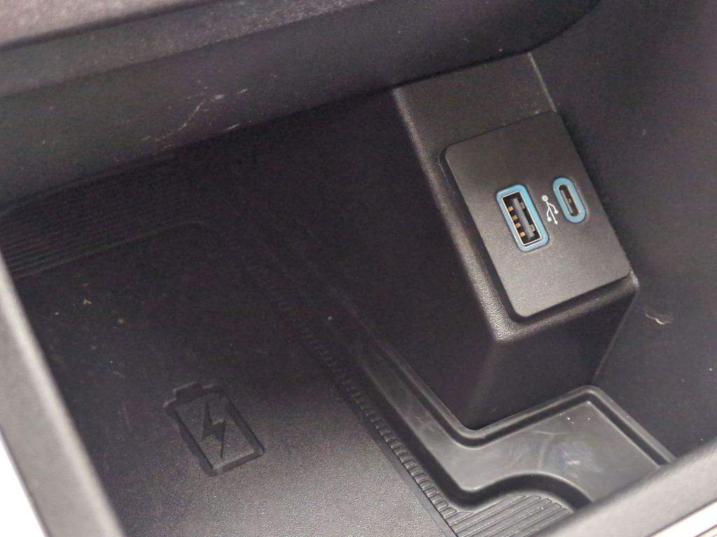 Thumbnail: 2023 Ford Edge - 33