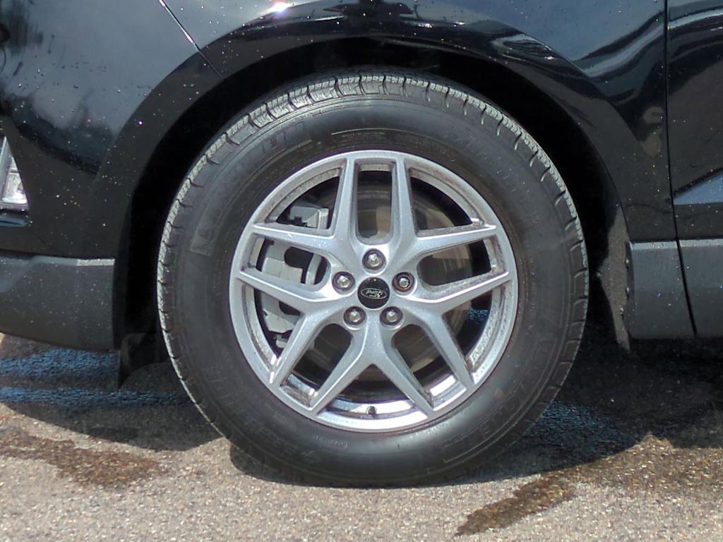 Thumbnail: 2023 Ford Edge - 8