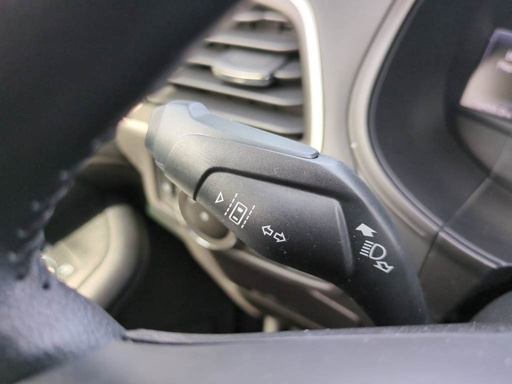 Thumbnail: 2023 Ford Edge - 32