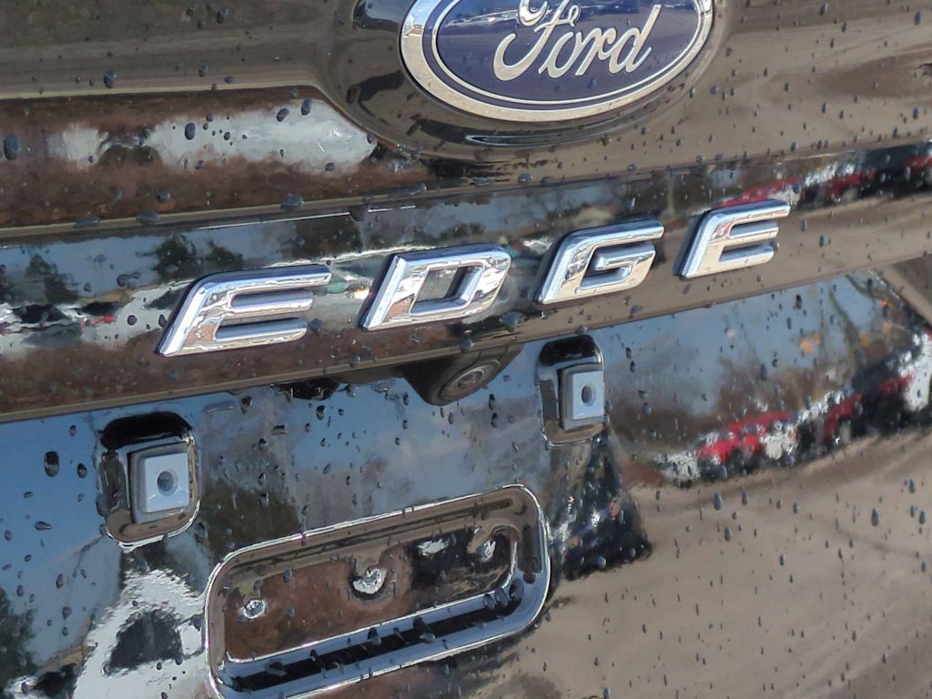Thumbnail: 2023 Ford Edge - 25