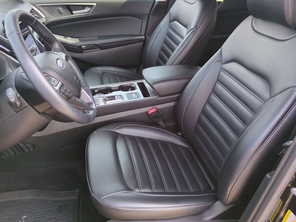 Thumbnail: 2023 Ford Edge - 10