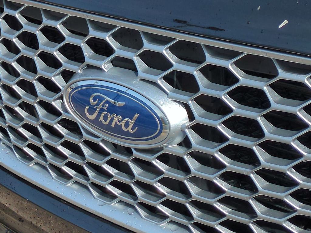 Thumbnail: 2023 Ford Edge - 7