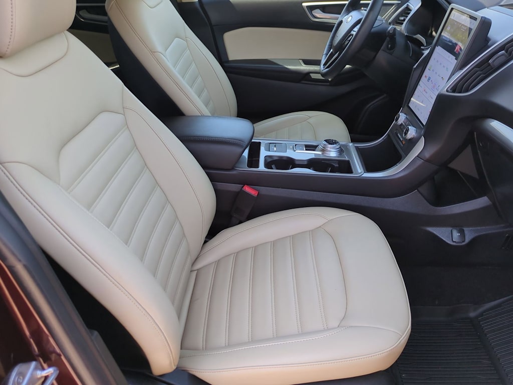 Thumbnail: 2023 Ford Edge - 11