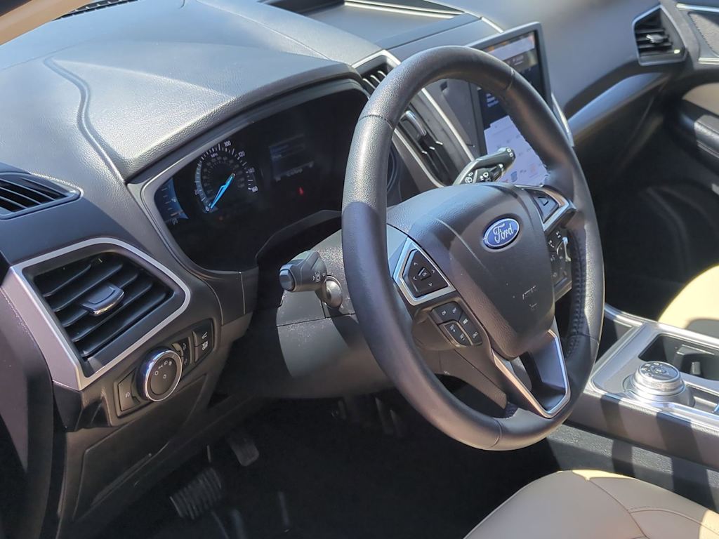 Thumbnail: 2023 Ford Edge - 14