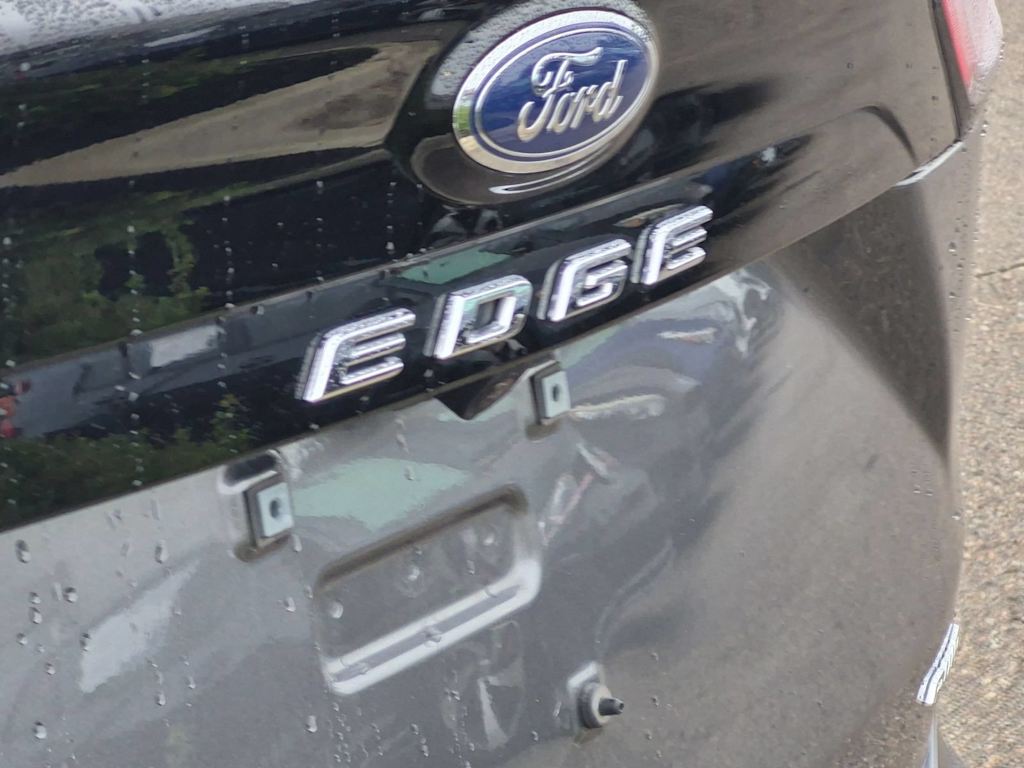 Thumbnail: 2024 Ford Edge - 25