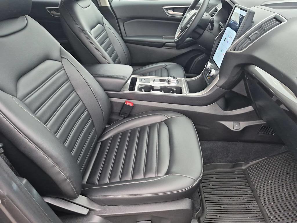 Thumbnail: 2024 Ford Edge - 11