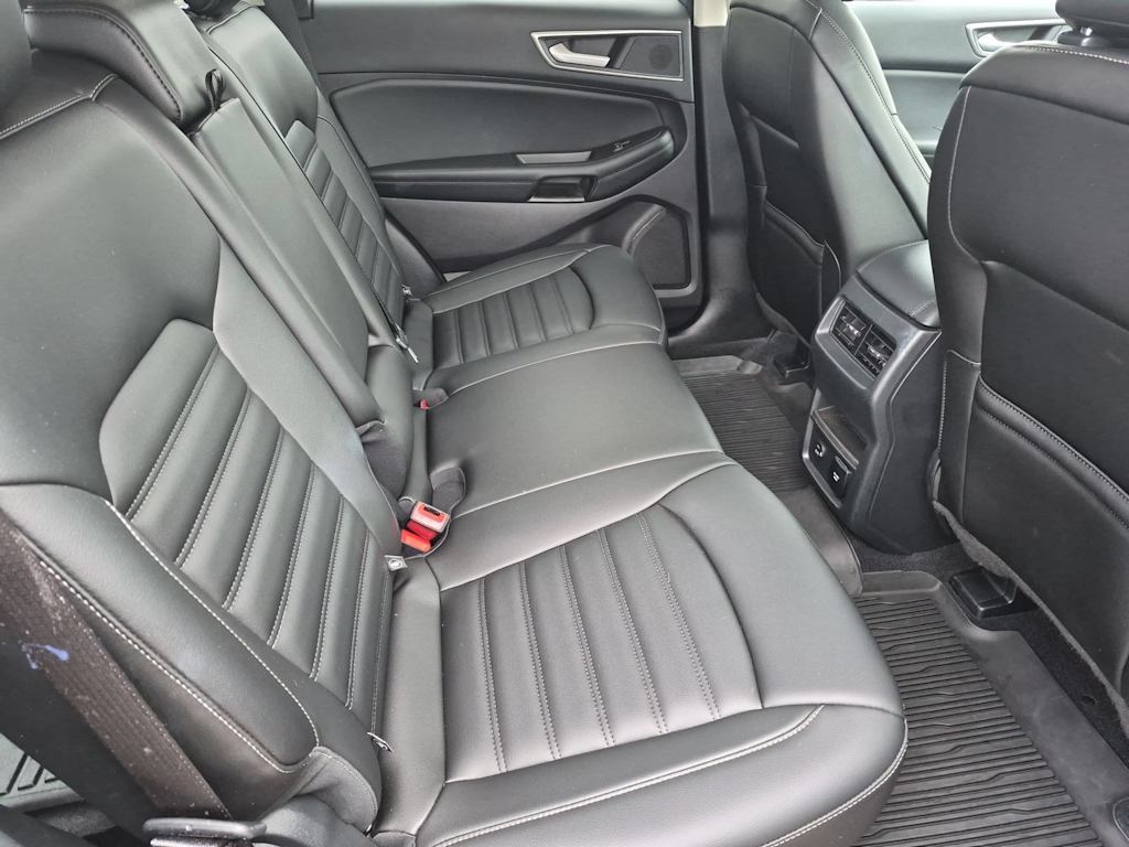 Thumbnail: 2021 Ford Edge - 27