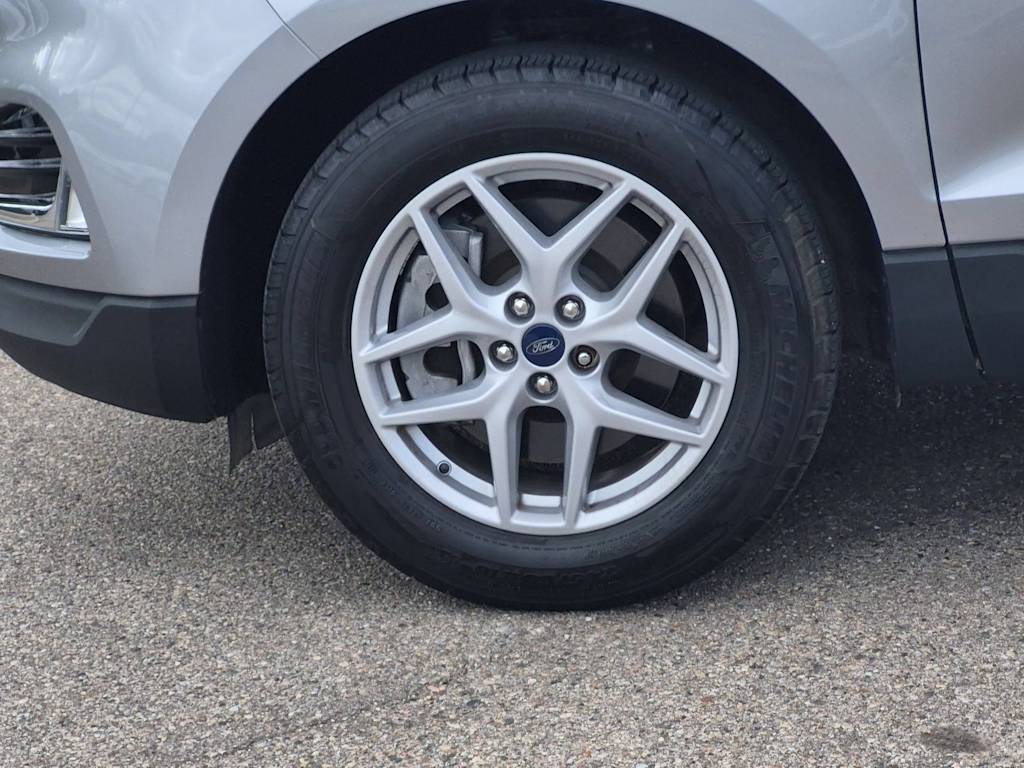 Thumbnail: 2021 Ford Edge - 8